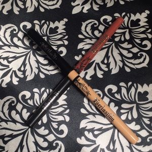 2 Kat Von D Everlasting Lip Liners Selling as Set